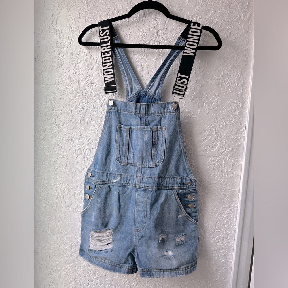 FOREVER21 Overall distressed shorts, blue and black suspender size medium 6-8